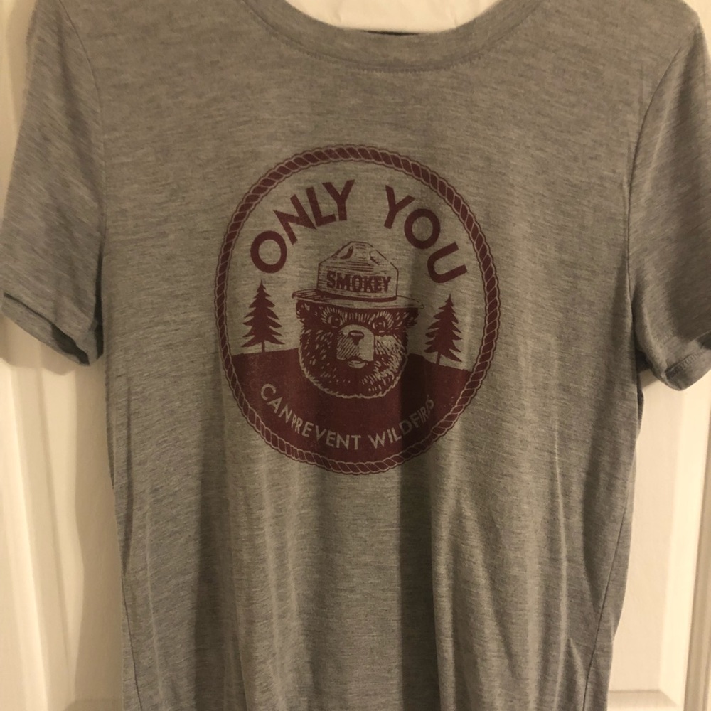 Grey/Maroon “Smokey the Bear” Tee